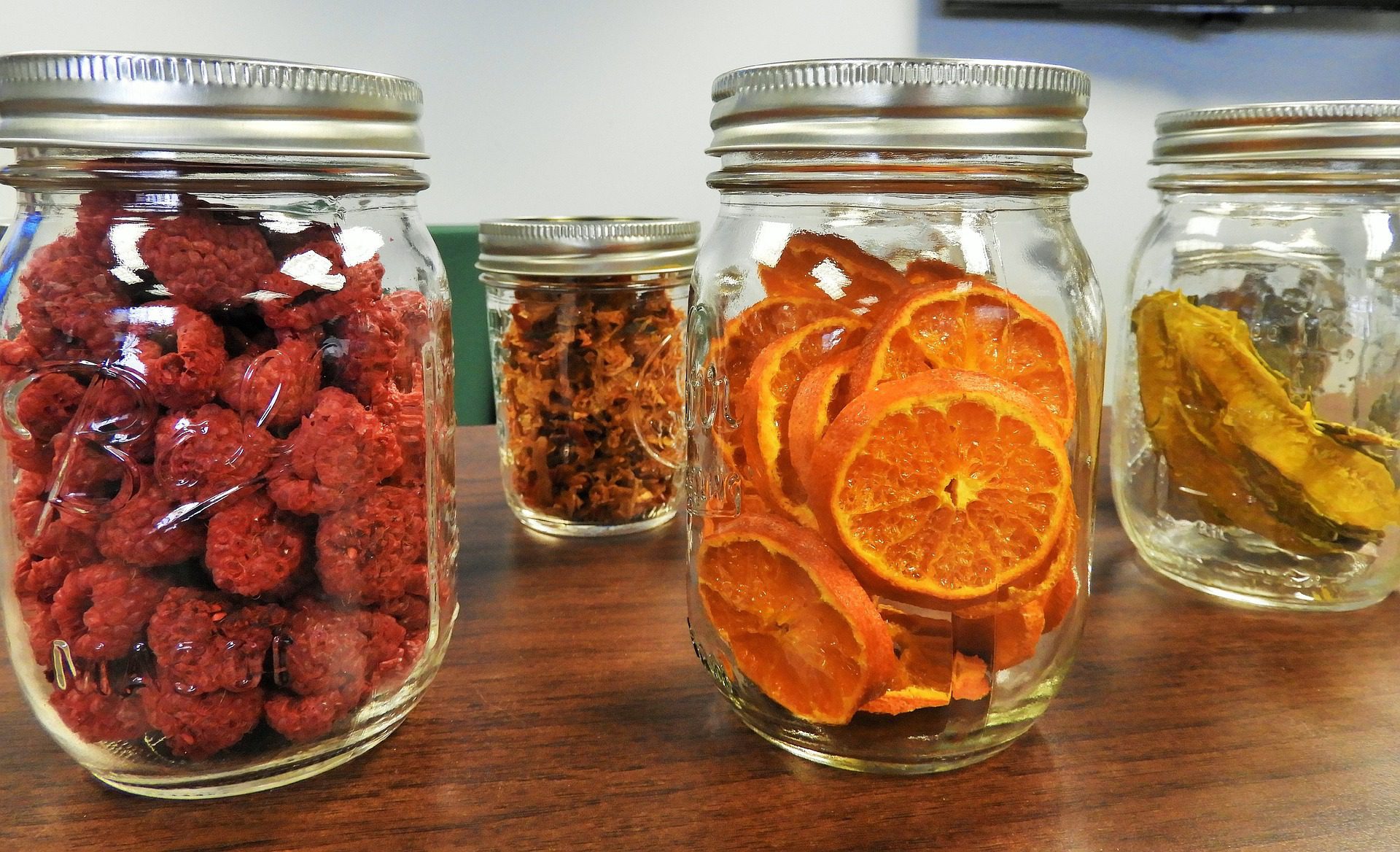 Dehydrated fruits in the jar